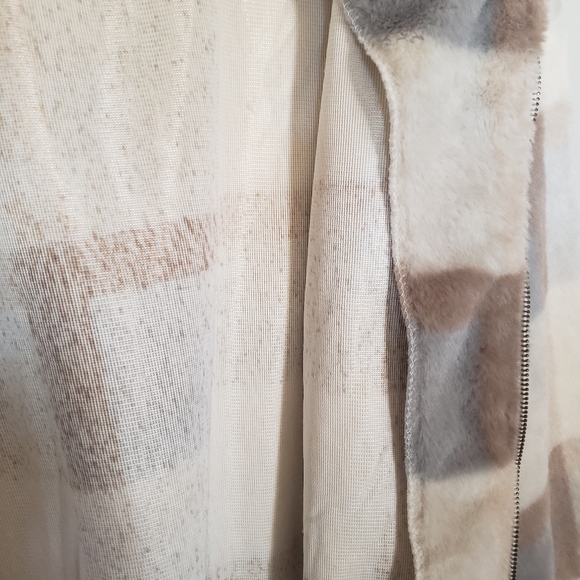 TIMING Plaid Fuzzy Zip Up High Neck Jacket - Picture 7 of 7